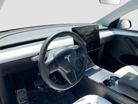 2024 Tesla Model Y Long Range