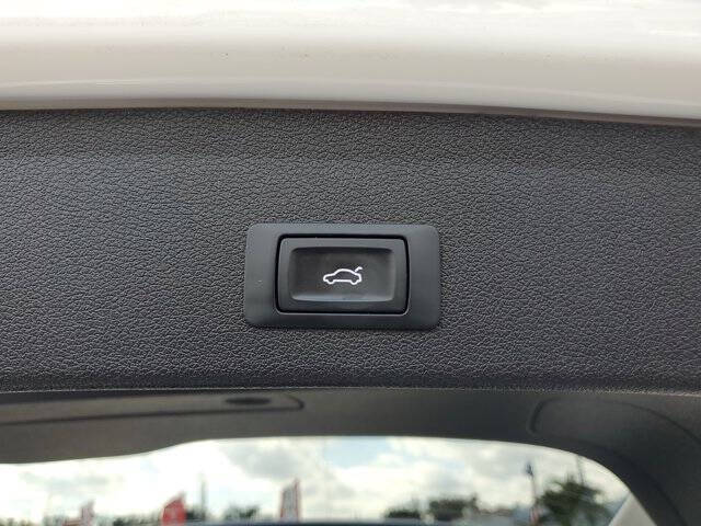 2016 Audi Q5 2.0T quattro Premium Plus