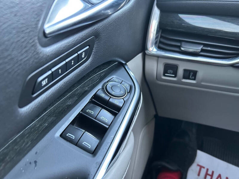 2020 Cadillac XT4 Premium Luxury