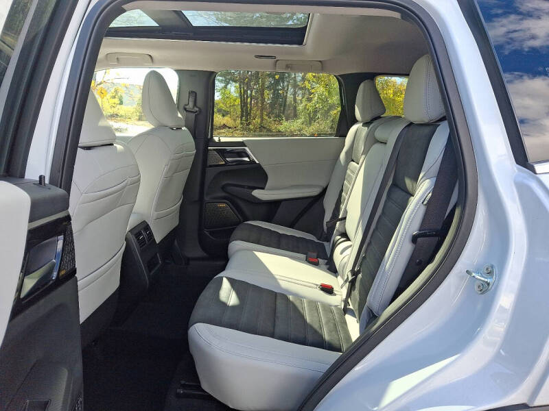 2025 Mitsubishi Outlander