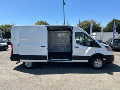 2022 Ford Transit 250