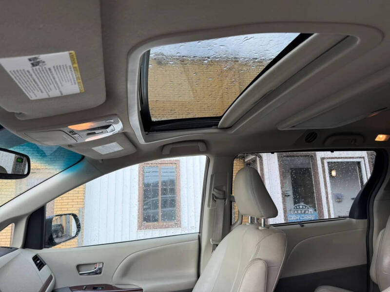 2013 Toyota Sienna