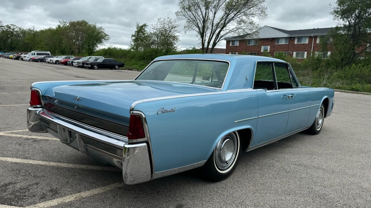 1964 Lincoln Continental 26