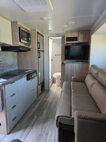 2021 Winnebago Micro Minnie