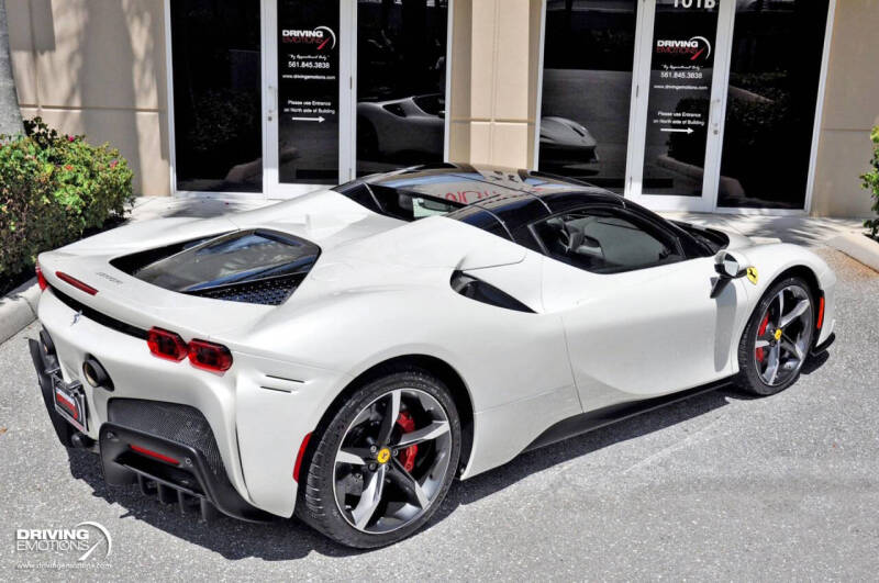 2024 Ferrari SF90 Spider