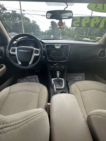 2013 Chrysler 200 Touring