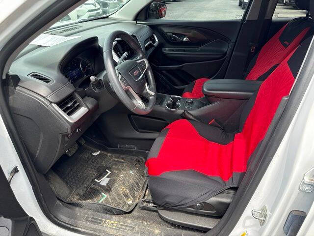 2022 GMC Terrain SLE