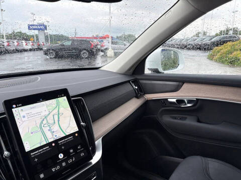 2025 Volvo XC90 T8 Plus Bright Theme 7P