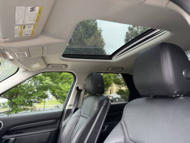 2019 Land Rover Discovery SE