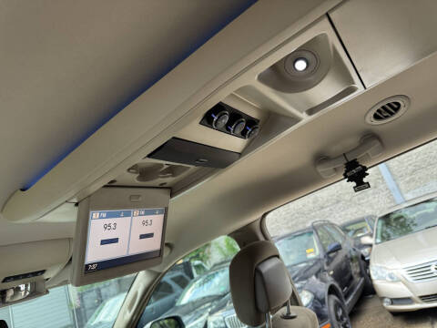 2012 Chrysler Town and Country Touring