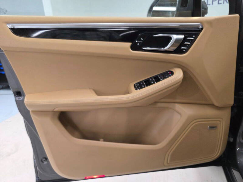 2016 Porsche Macan S