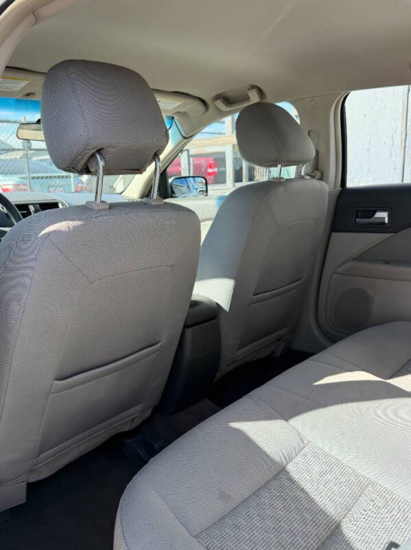 2012 Ford Fusion SE