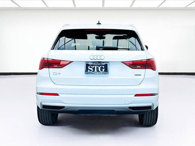 2020 Audi Q3 quattro Premium 45 TFSI