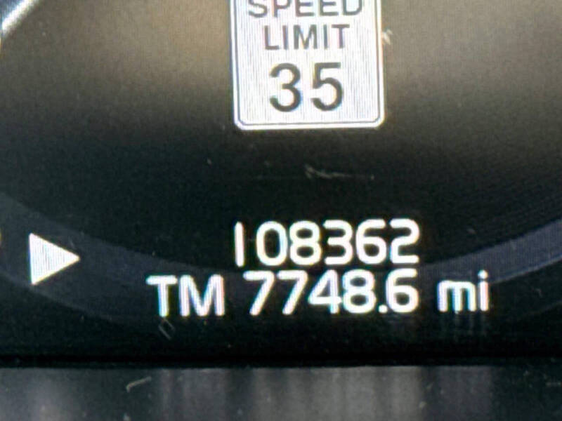 2017 Volvo XC90 T6 Momentum