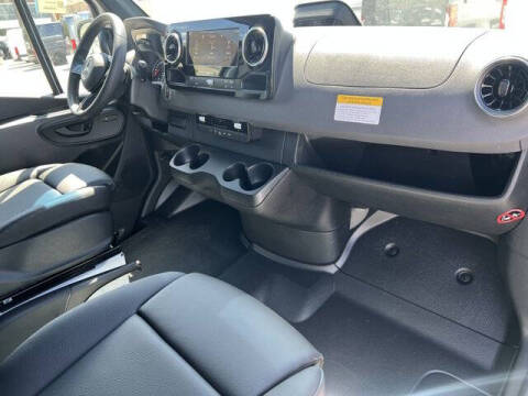 2025 Mercedes-Benz Sprinter 2500