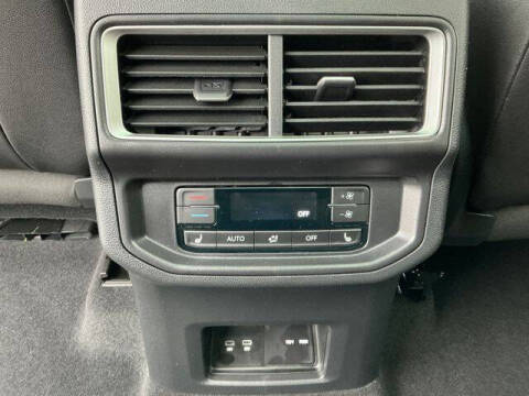 2026 Volkswagen Atlas SEL Premium R-Line 4Motion