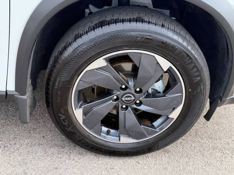 2024 Nissan Rogue SV