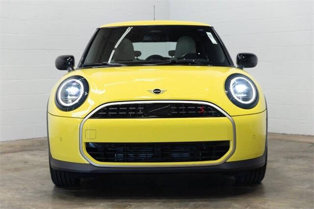 2025 MINI Hardtop 2 Door Cooper S Signature Trim