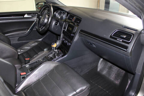 2016 Volkswagen Golf R