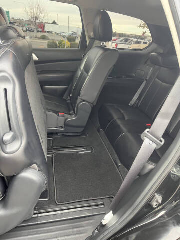 2020 Nissan Pathfinder Platinum