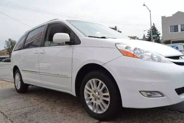 2008 Toyota Sienna XLE