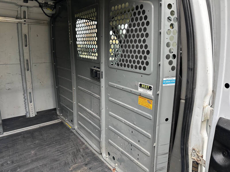 2017 GMC Savana 2500