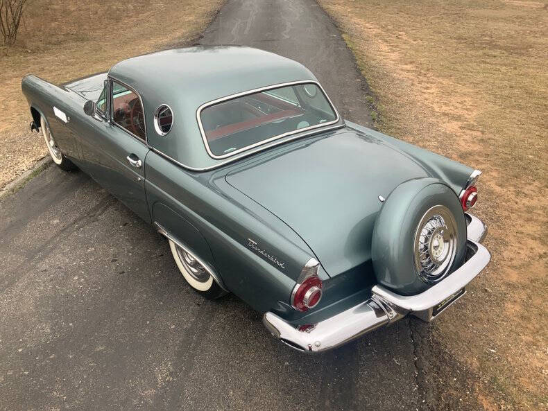 1956 Ford Thunderbird