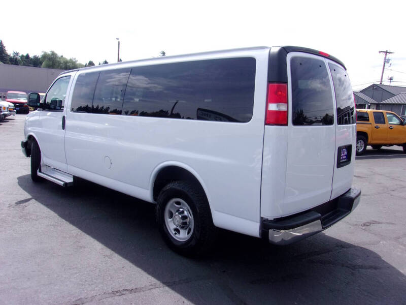 2016 Chevrolet Express LT 3500