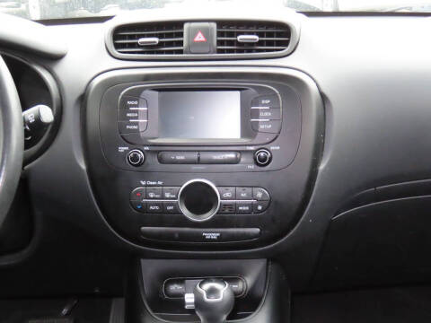 2017 Kia Soul +