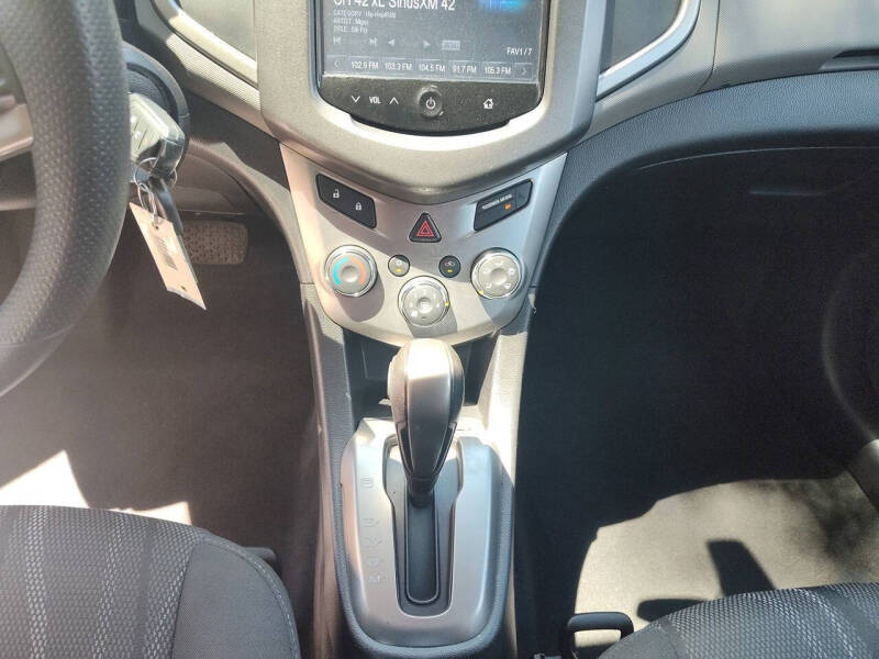 2016 Chevrolet Sonic LT Auto