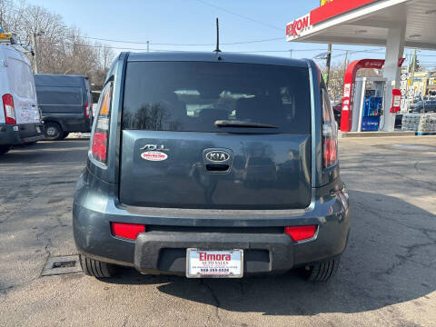 2011 Kia Soul +