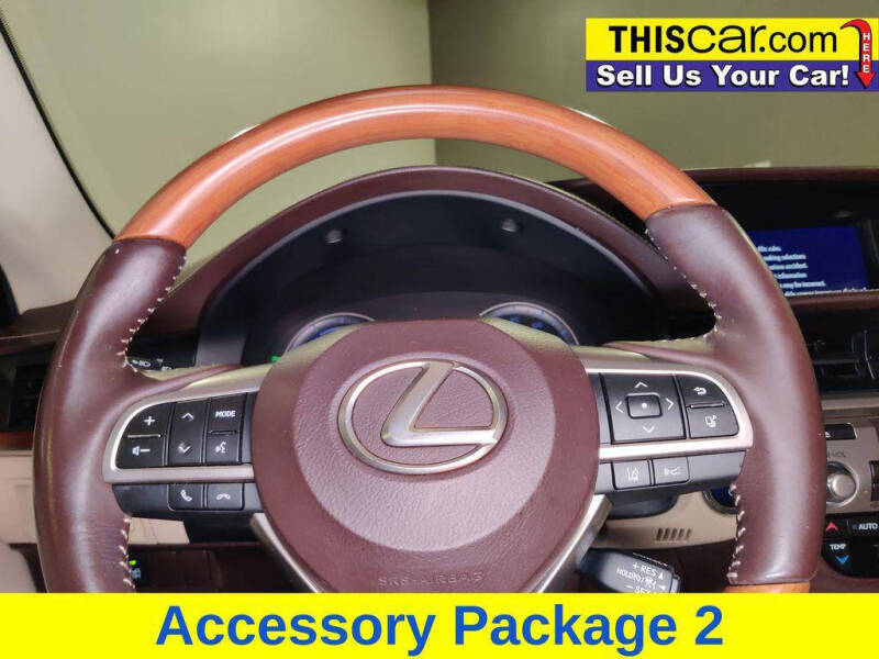2017 Lexus ES 300h