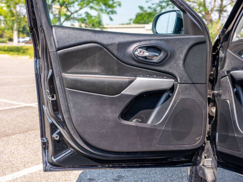 2018 Jeep Cherokee Trailhawk