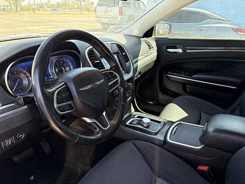 2019 Chrysler 300