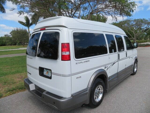 2017 Chevrolet Express 2500