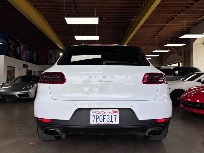 2017 Porsche Macan