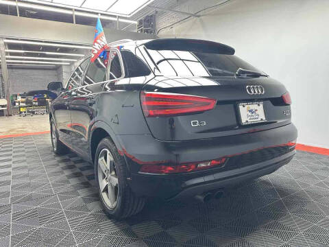 2015 Audi Q3 2.0T quattro Prestige