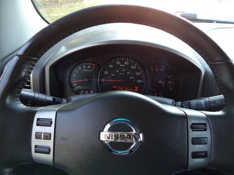 2005 Nissan Armada SE