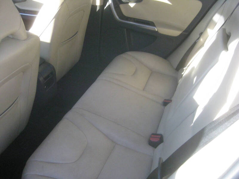 2017 Volvo V60 T5 Premier