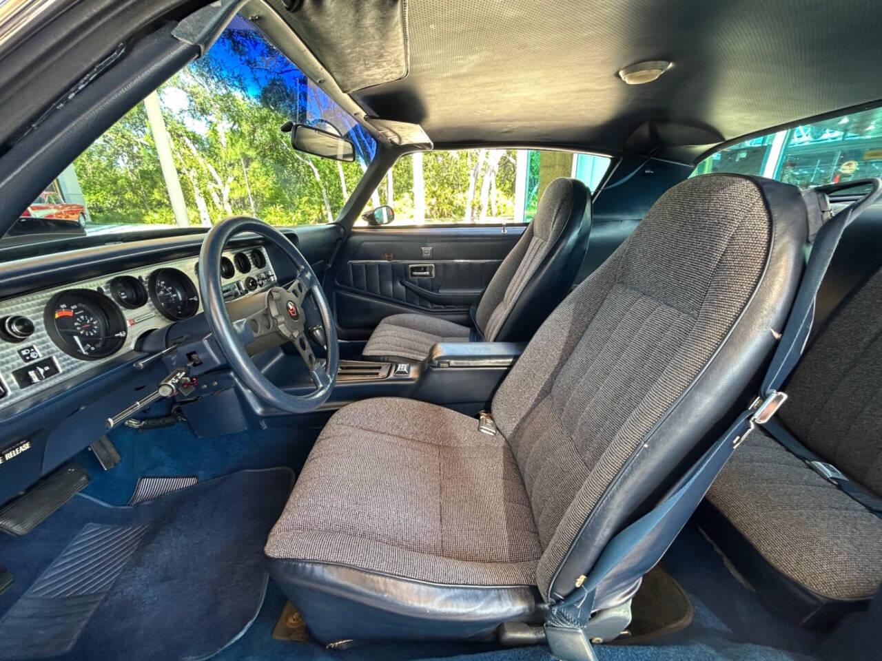 1981 Pontiac Firebird 26