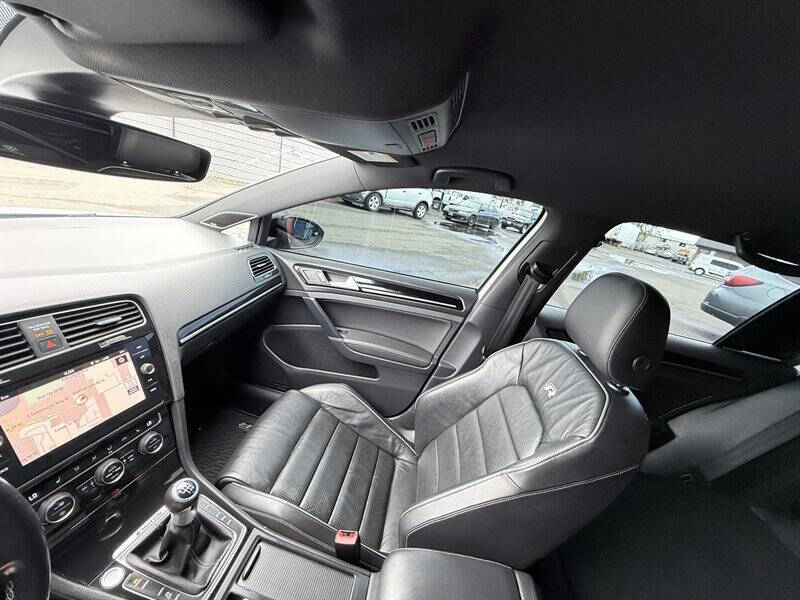 2019 Volkswagen Golf R 4Motion
