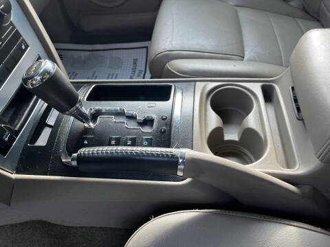 2010 Jeep Commander Sport