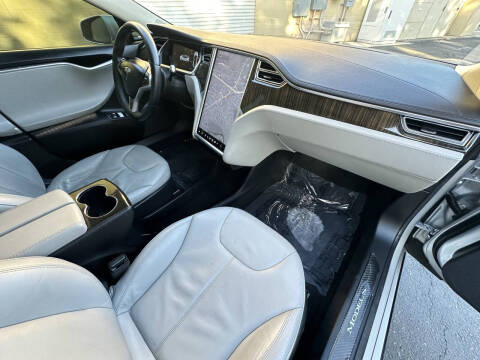 2013 Tesla Model S