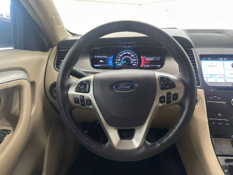 2018 Ford Taurus SEL