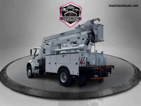 2012 Freightliner M2 106