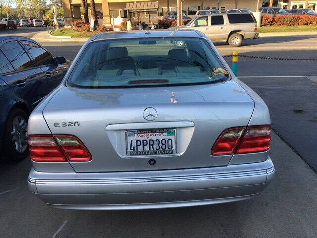 Silver 2001 Mercedes-Benz E-Class E 320 E 320 4dr Sedan 6