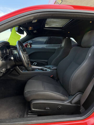 2016 Dodge Challenger R/T Plus Shaker