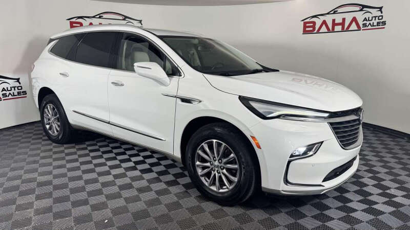 2023 Buick Enclave Essence