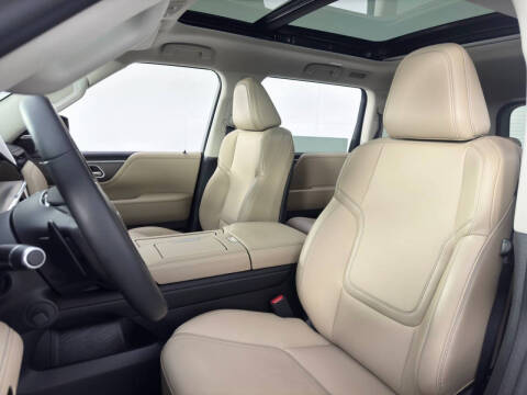 2025 Infiniti QX80 Pure