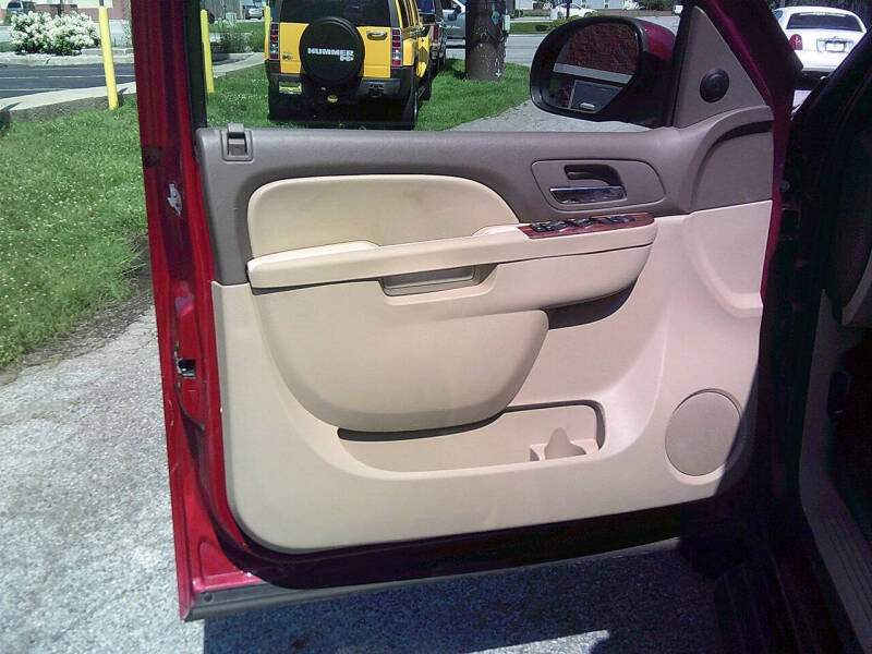 2012 Chevrolet Suburban LS